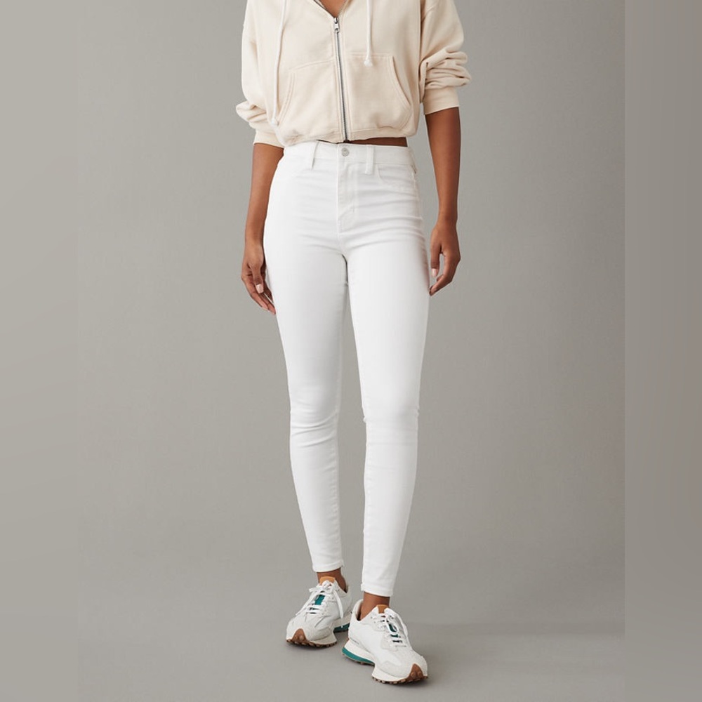 Women’s White Jeans